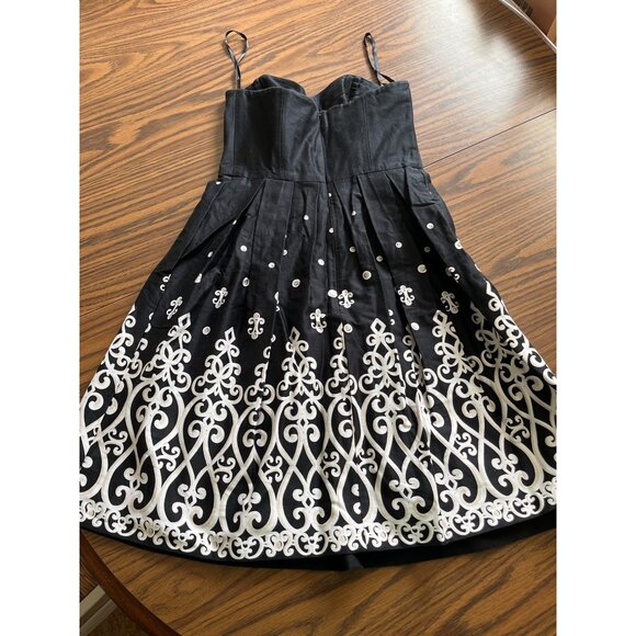 White House Black Market black white strapless dress size 0 - Picture 3 of 5